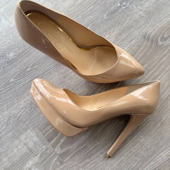 Jessica Simpson nude heels - Picture 6 of 9